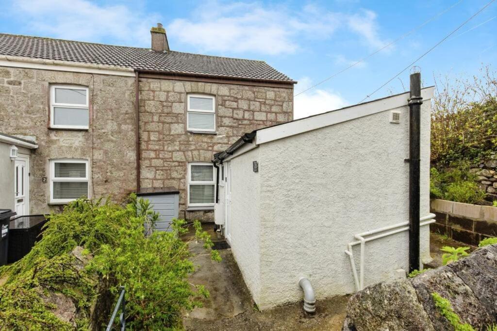 Entire House In Cornwall Сейнт Остел Екстериор снимка